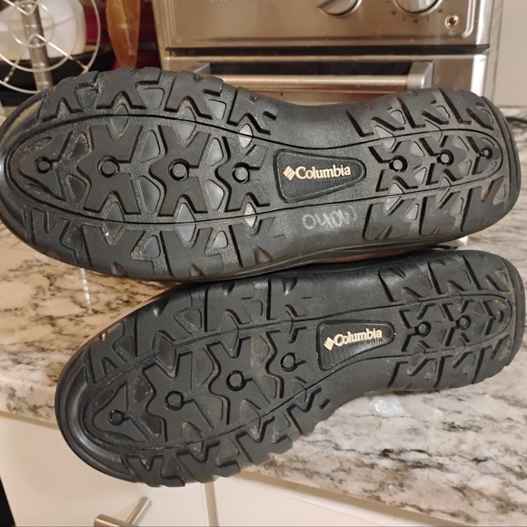 Colombia snow boots size 11 - Picture 4 of 7